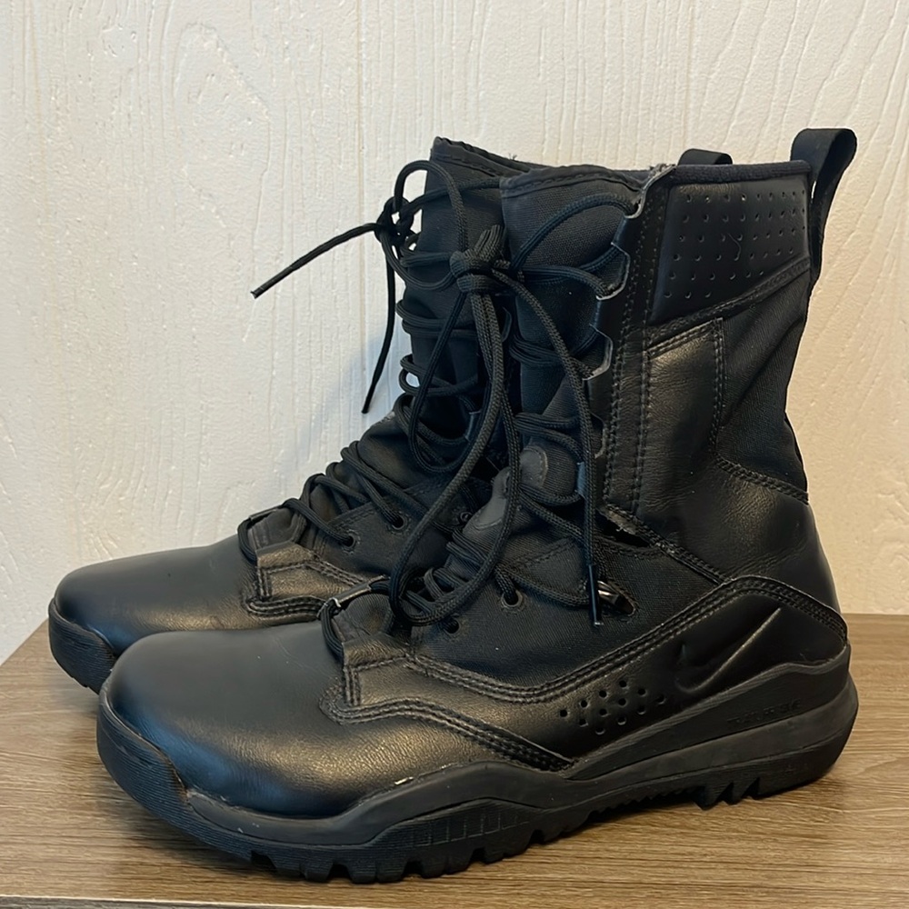 Nike Special Field Systems Boots 8.5